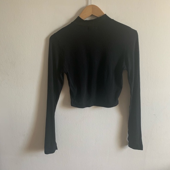 Fashion Nova Long Sleeve Half-Zip Crop Top - Picture 4 of 4